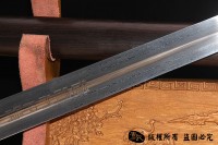 传统龙纹太极剑
